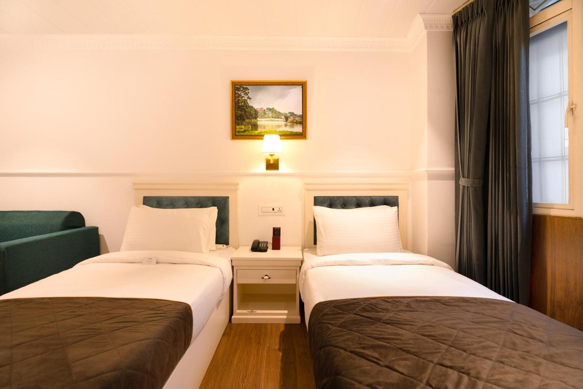 Summit Mall Stone Hotel Dardżyling Zewnętrze zdjęcie