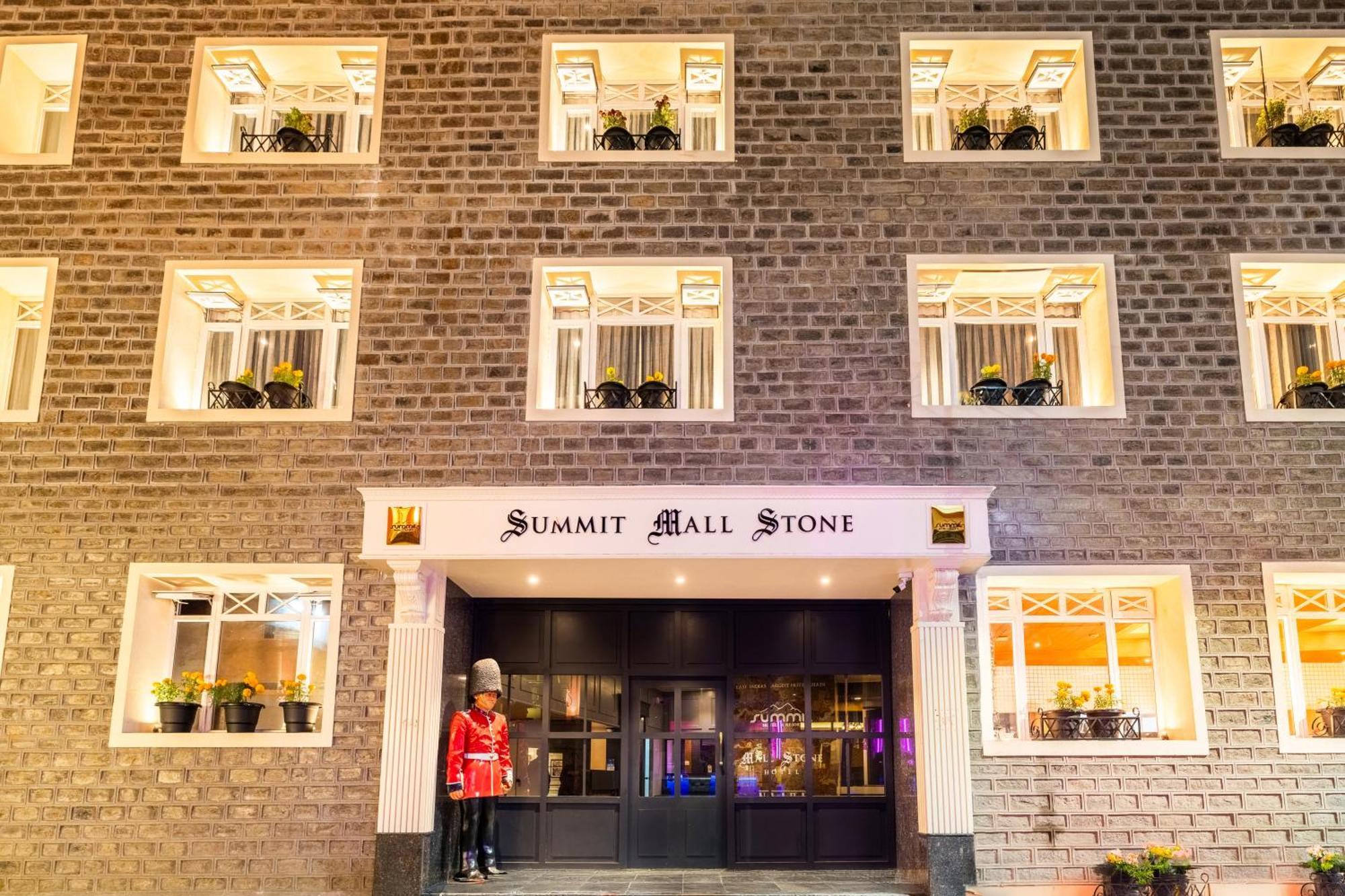 Summit Mall Stone Hotel Dardżyling Zewnętrze zdjęcie